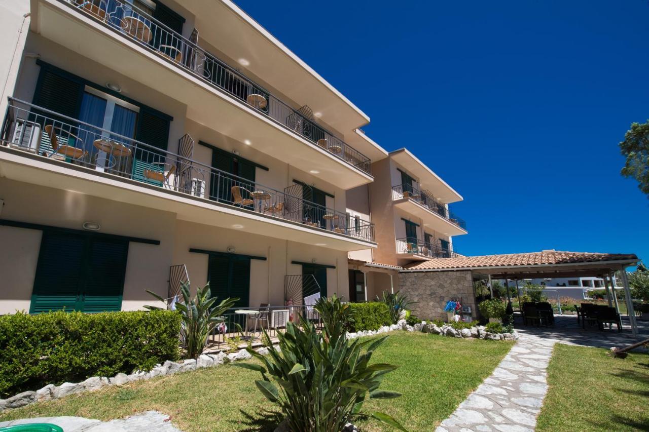 Marina Pansion Nydri (Lefkada) Exterior foto